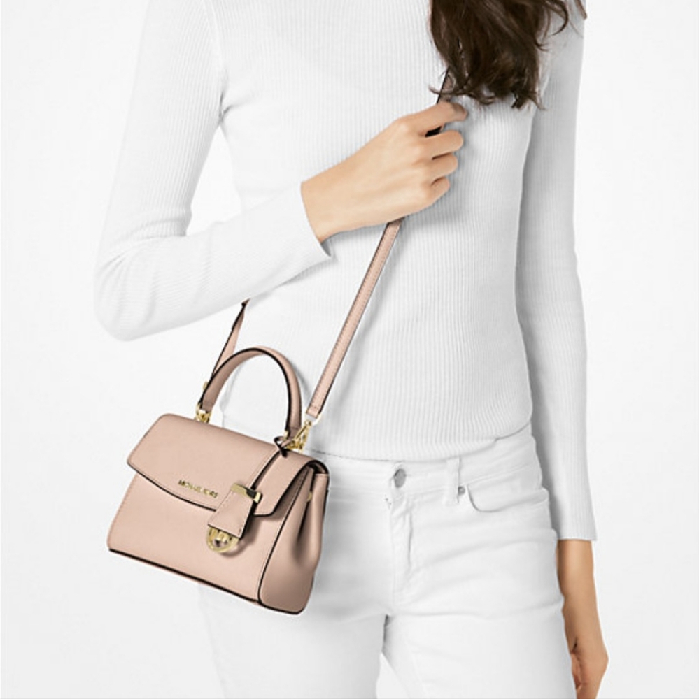 Michael kors small ava soft pink